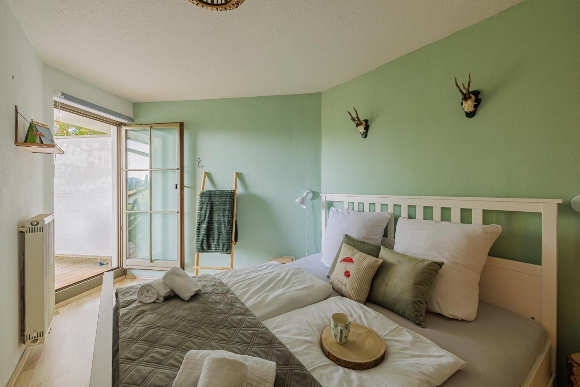 Herzgruen Direkt An Traumhaften Wanderwegen Balkon Mit Toller Aussicht Sauna Im Haus Tiefgarage E-Ladestation Todtnauberg Exterior foto